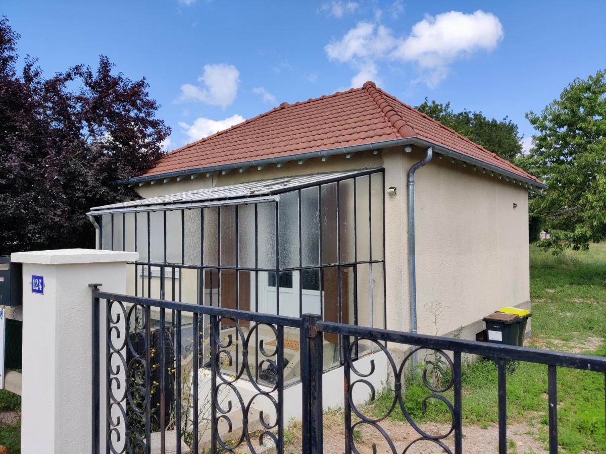 Studio Spacieux Tout Equipe Avec Jardin Varennes-Vauzelles Exterior foto